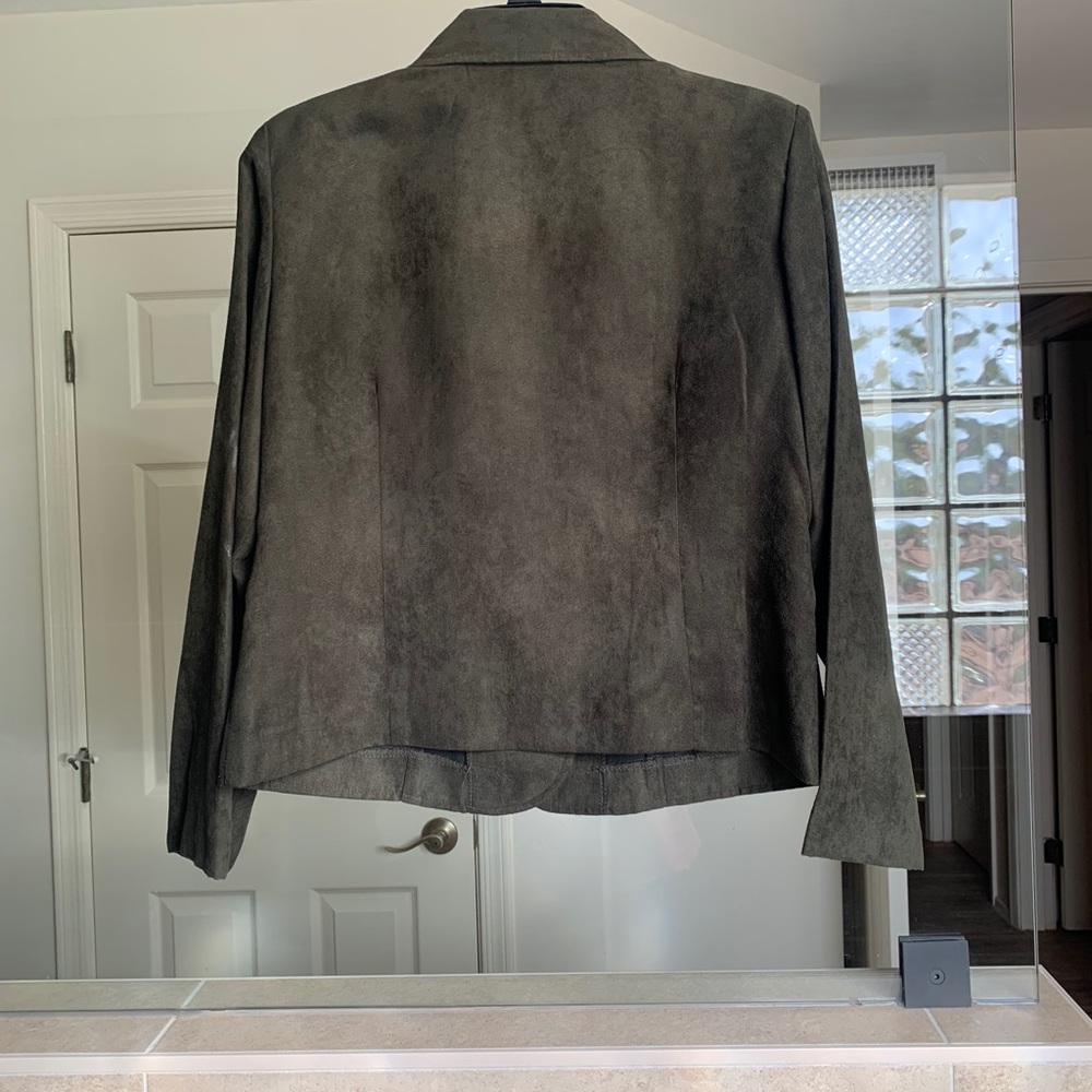 Studio 1 (12P) suede olive green coat - Picture 7 of 7